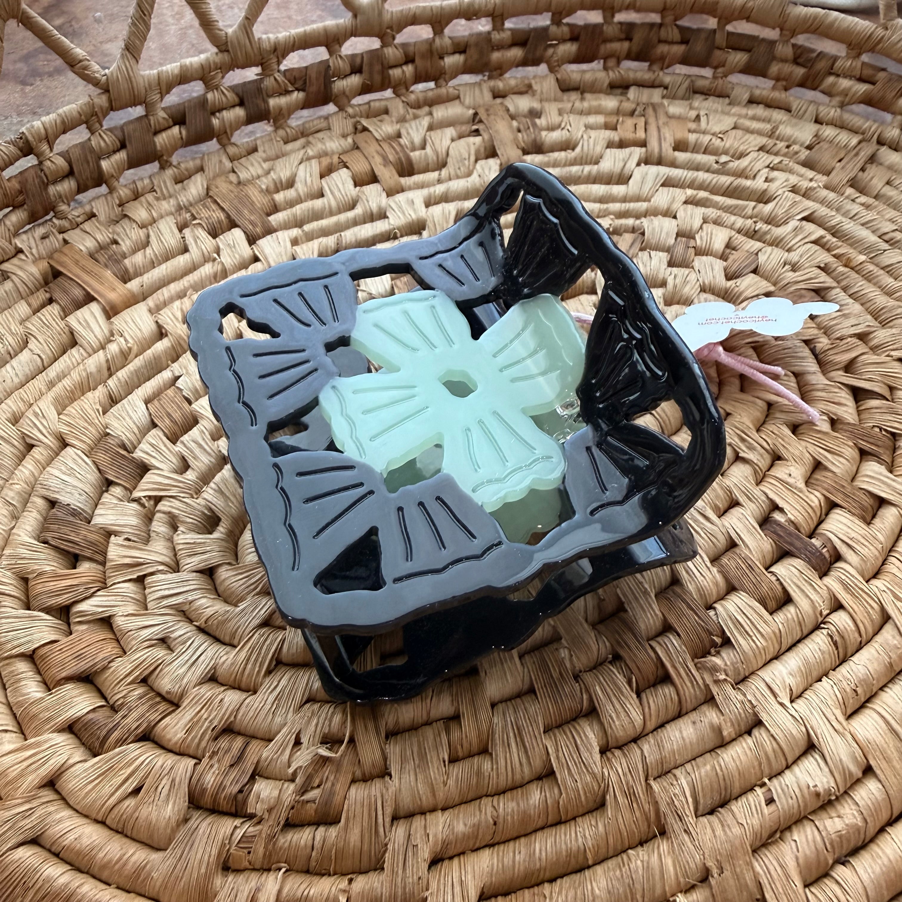 Granny square hair claw