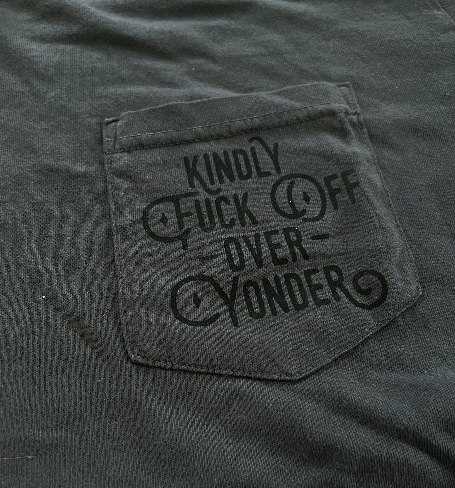 Kindly F off // t-shirt