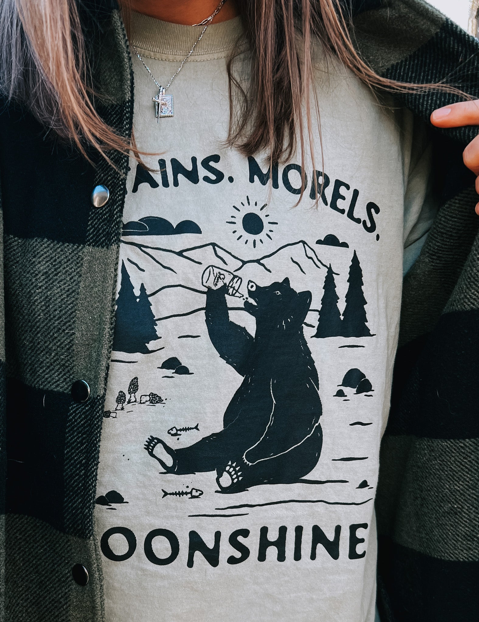 Mountains, morels, & moonshine // t-shirt